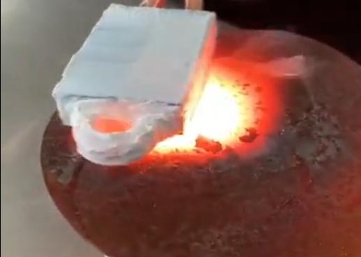 手持式高频91免费看黄下载加热机 工件表面淬火退火测试