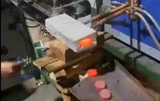 超音频91免费看黄下载加热炉 铁饼自动送料上料加热处理