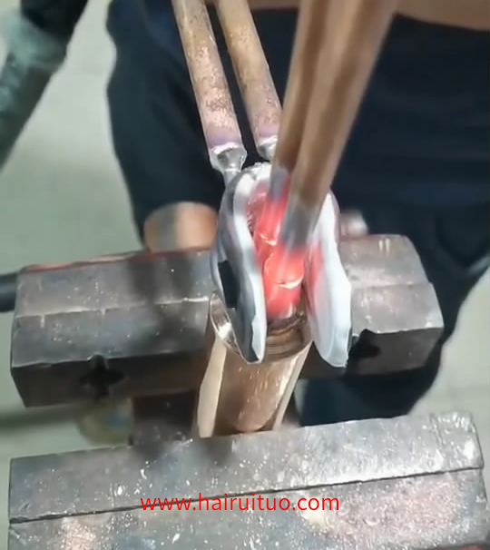 铜管焊接用手持高频91免费看黄下载加热设备，高频焊机