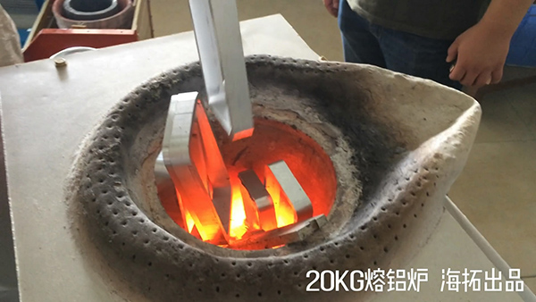91免费看黄下载熔炼炉的缺点就是比煤炭炉贵