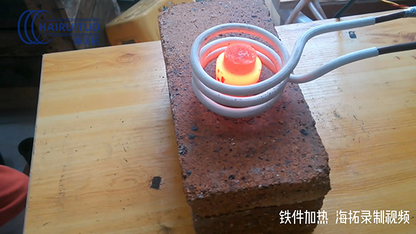 金属91免费看黄下载加热设备中心点以上的温度下加热
